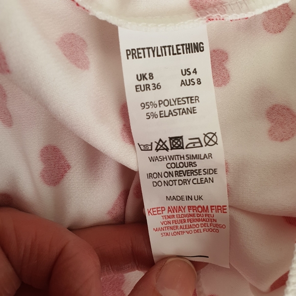 Prettylittlething Heart Print Wrap Dress - Picture 5 of 6